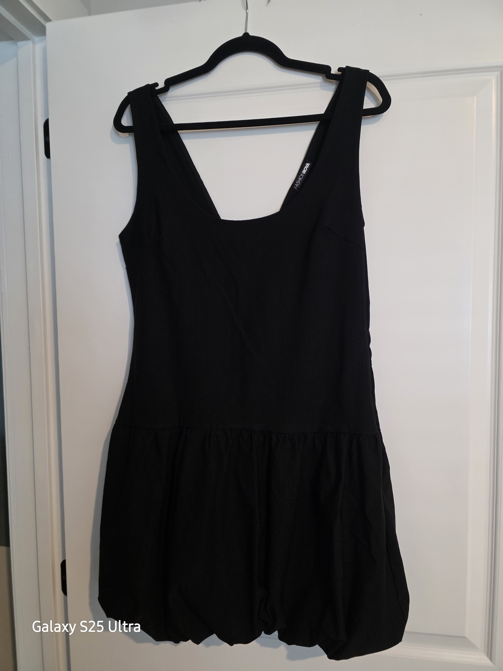 Black Sleeveless Bubble Hem Dress